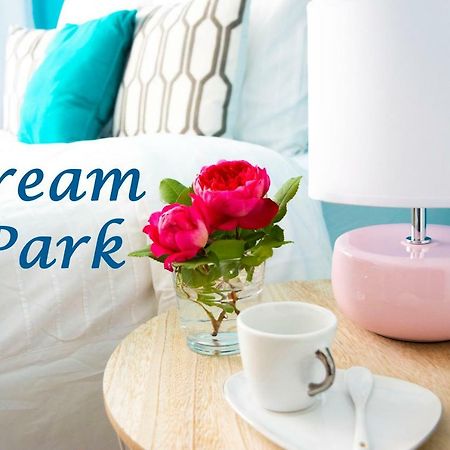 Dream Park Apartment Монтеврен Екстериор снимка