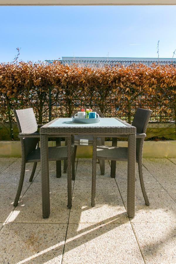 Dream Park Apartment Монтеврен Екстериор снимка