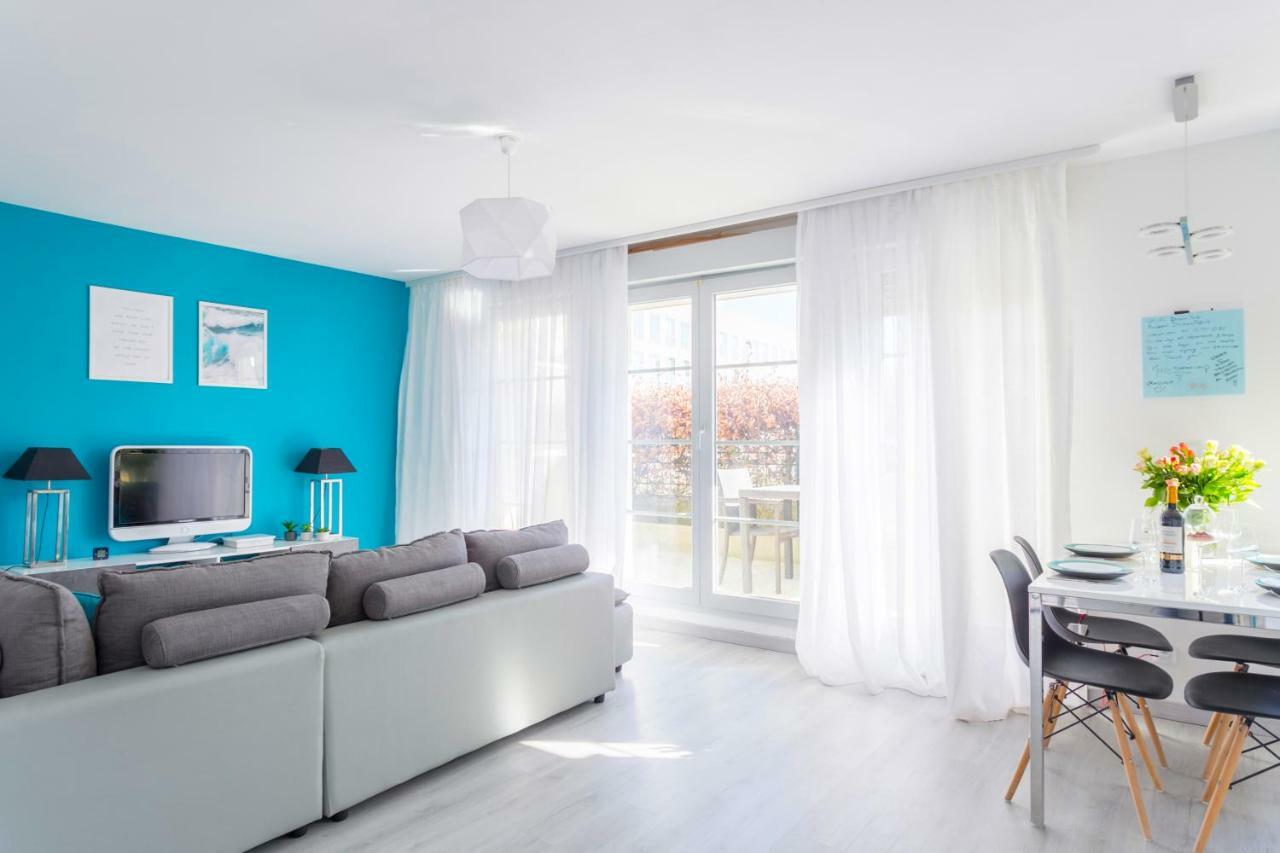 Dream Park Apartment Монтеврен Екстериор снимка
